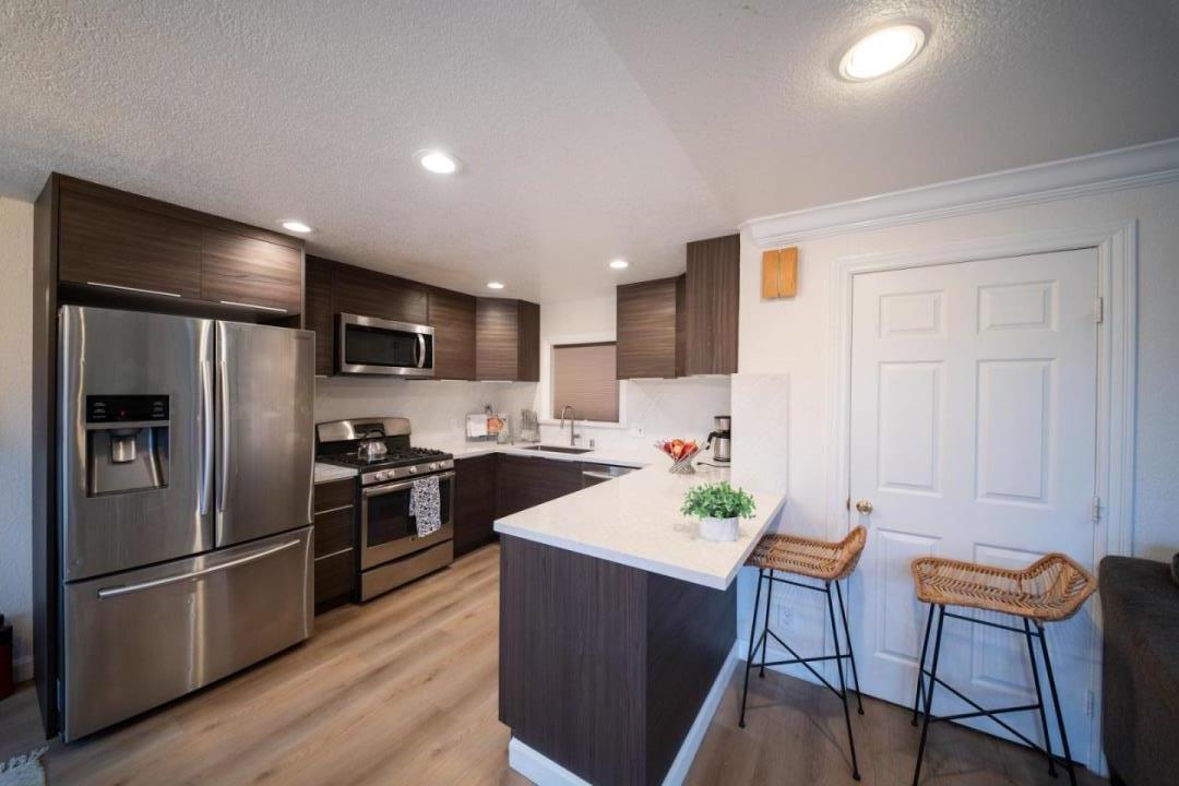 Pacifica, California, 94044, United States, 4 Bedrooms Bedrooms, ,5 BathroomsBathrooms,Residential,For Sale,1988346