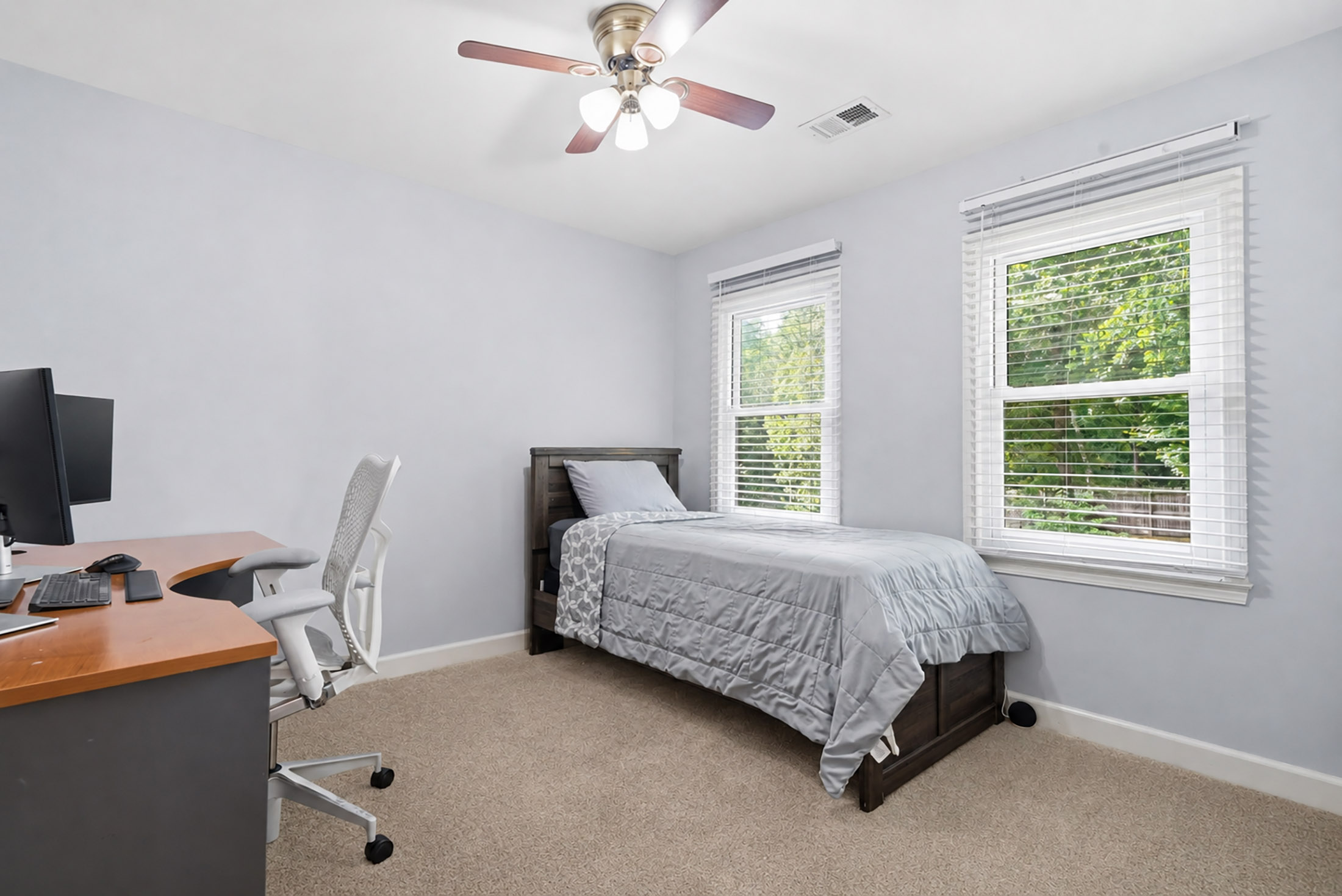  This Glastonberry Home Is Ready to Welcome Its Next Chapter - 物件實景