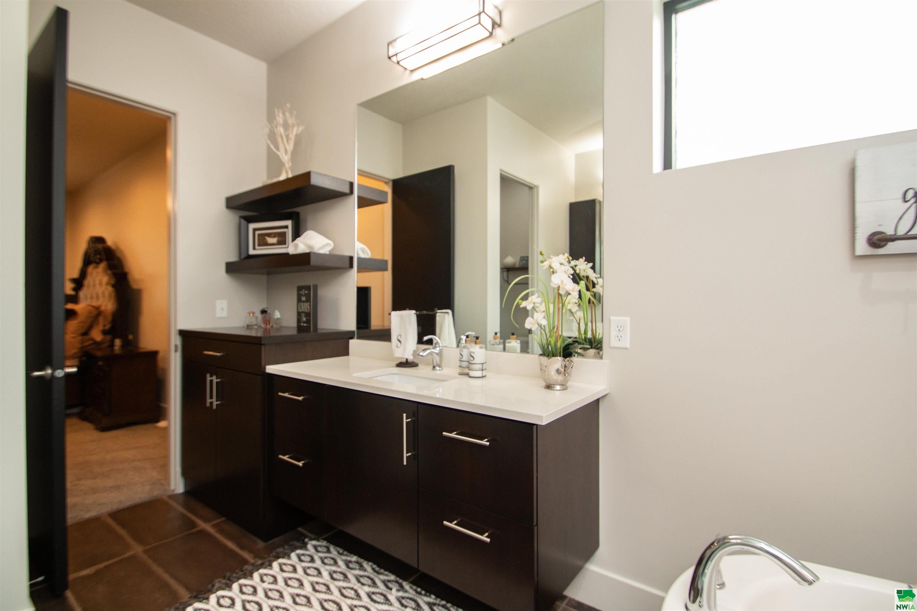 Dakota Dunes, South Dakota, 57049, United States, 3 Bedrooms Bedrooms, ,3 BathroomsBathrooms,Residential,For Sale,1984312