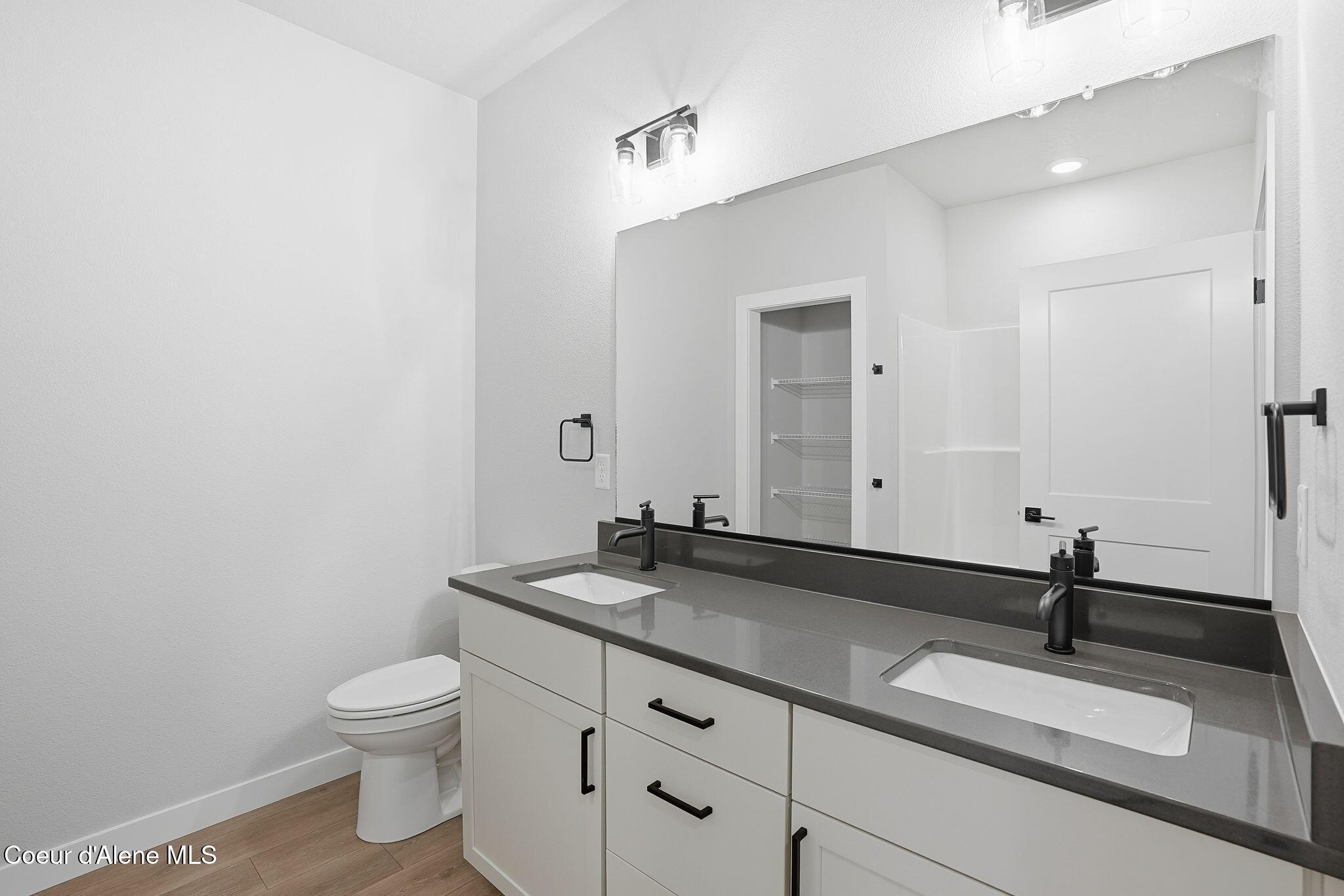 Coeur d'Alene, Idaho, 83815, United States, 4 Bedrooms Bedrooms, ,3 BathroomsBathrooms,Residential,For Sale,2015993