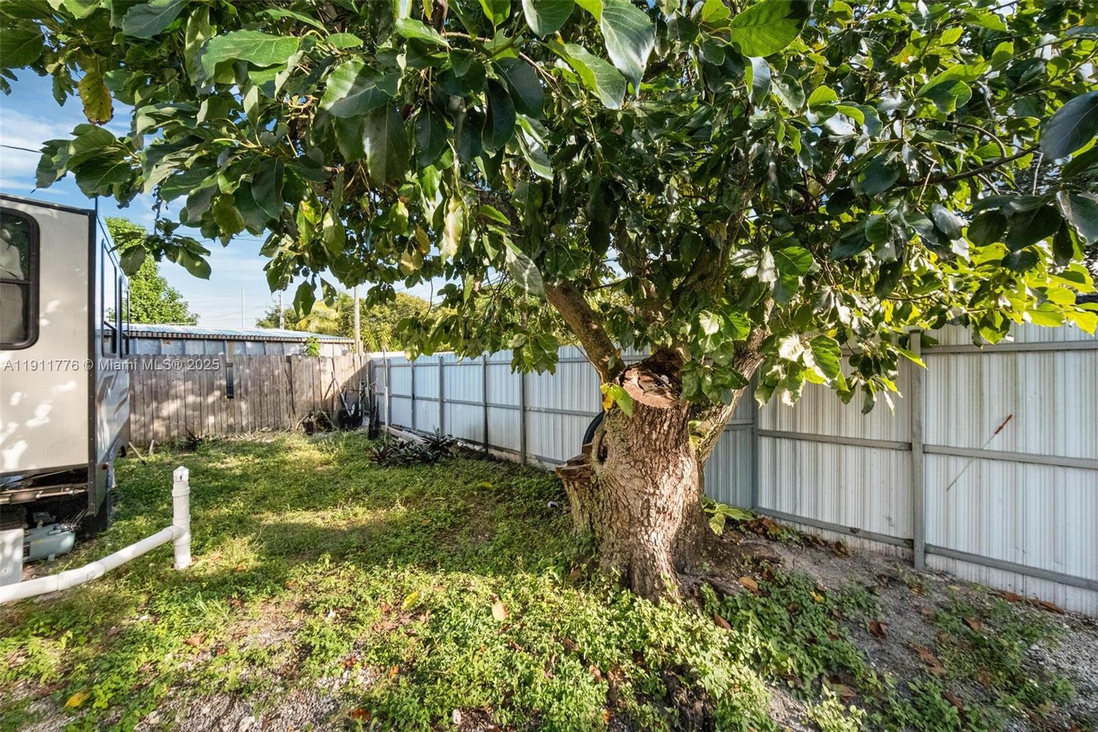 North Miami, Florida, 33168, United States, ,Residential,For Sale,1991833