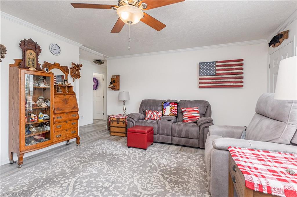 Burlington, North Carolina, 27217, United States, 3 Bedrooms Bedrooms, ,3 BathroomsBathrooms,Residential,For Sale,1908926
