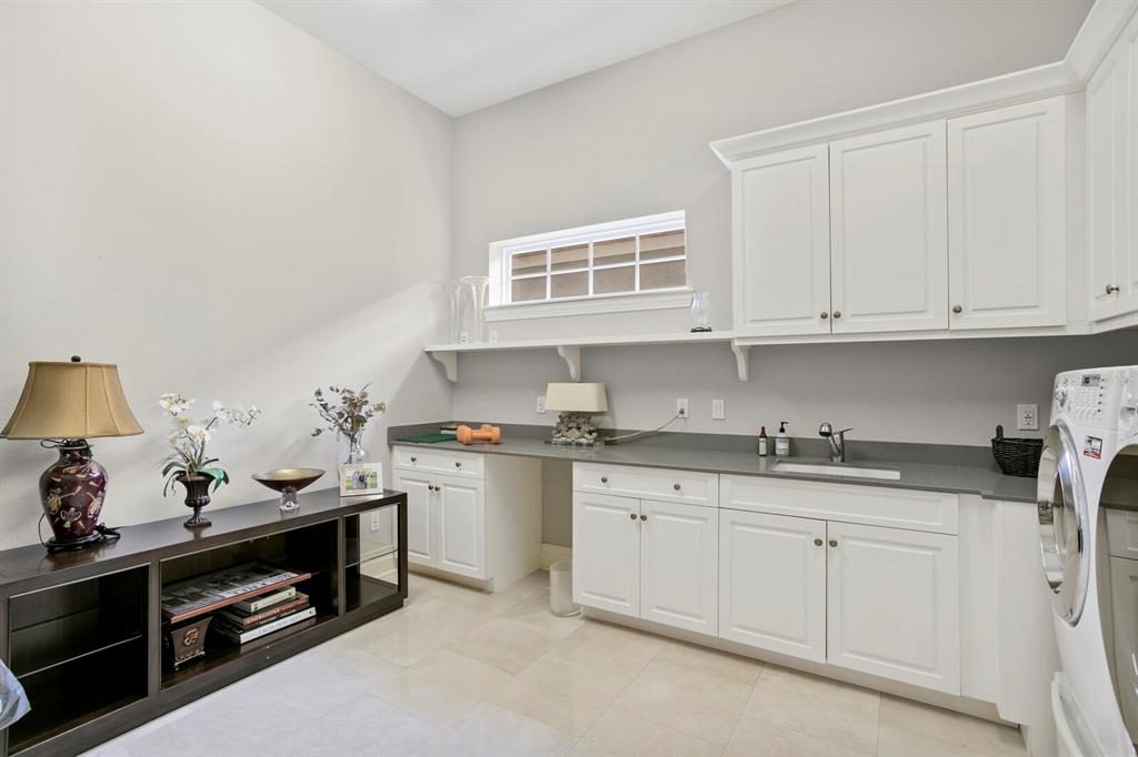 Tampa, Florida, 33613, United States, 4 Bedrooms Bedrooms, ,5 BathroomsBathrooms,Residential,For Sale,2011744