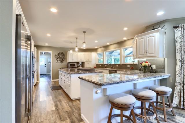 Oakhurst, California, 93644, United States, 7 Bedrooms Bedrooms, ,5 BathroomsBathrooms,Residential,For Sale,1974695