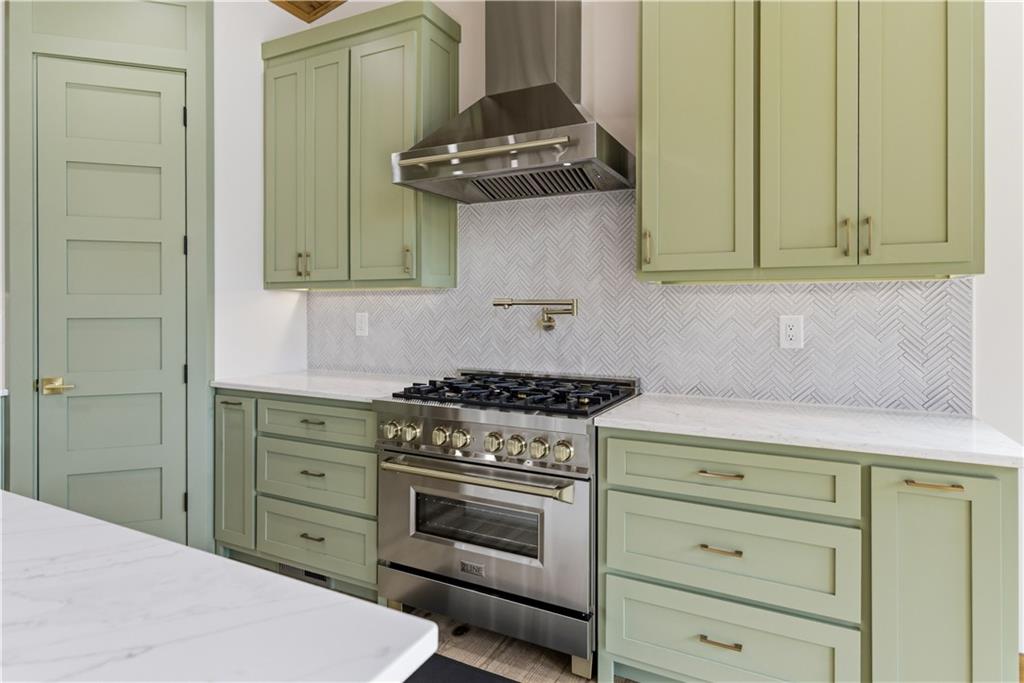 Morganton, Georgia, 30560, United States, 3 Bedrooms Bedrooms, ,4 BathroomsBathrooms,Residential,For Sale,2037777