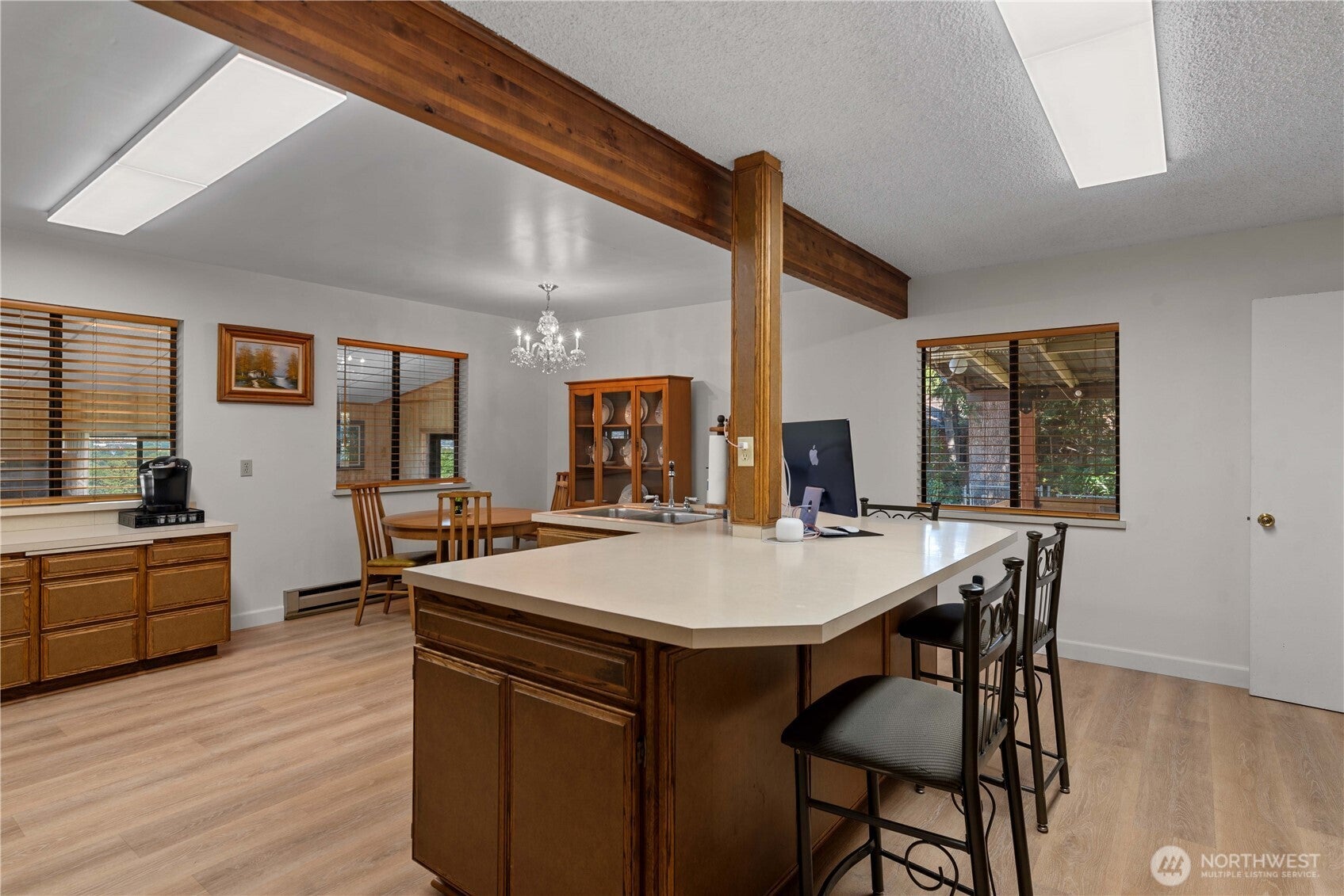 East Wenatchee, Washington, 98802, United States, 3 Bedrooms Bedrooms, ,1 BathroomBathrooms,Residential,For Sale,1890394