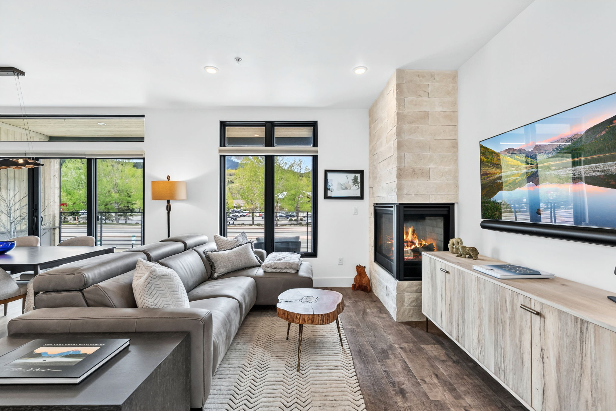  Enjoy Stunning Gore Range Views From Après Shores B21 - 物件實景