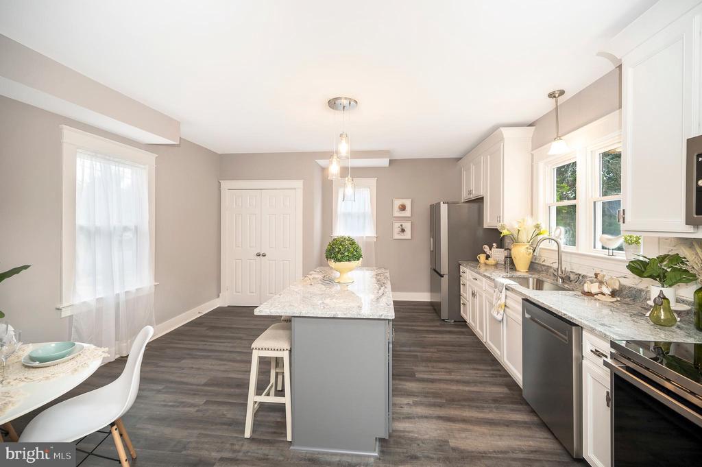 Fredericksburg, Virginia, 22401, United States, 4 Bedrooms Bedrooms, ,3 BathroomsBathrooms,Residential,For Sale,1916037