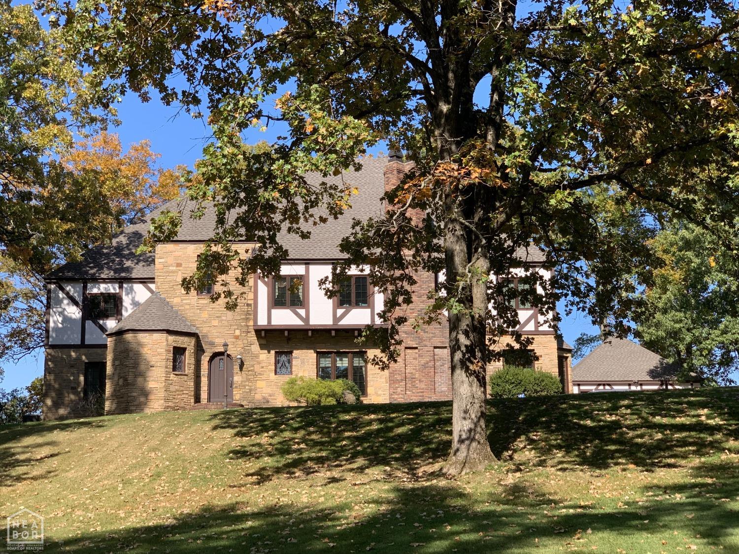 Wynne, Arkansas, 72396, United States, 4 Bedrooms Bedrooms, ,5 BathroomsBathrooms,Residential,For Sale,1979958