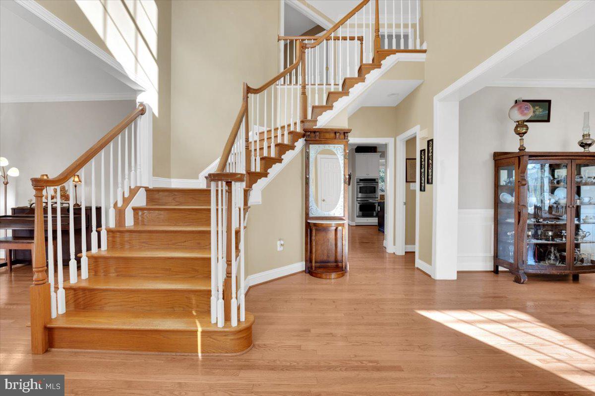 Hamilton, Virginia, 20158, United States, 4 Bedrooms Bedrooms, ,5 BathroomsBathrooms,Residential,For Sale,1987096