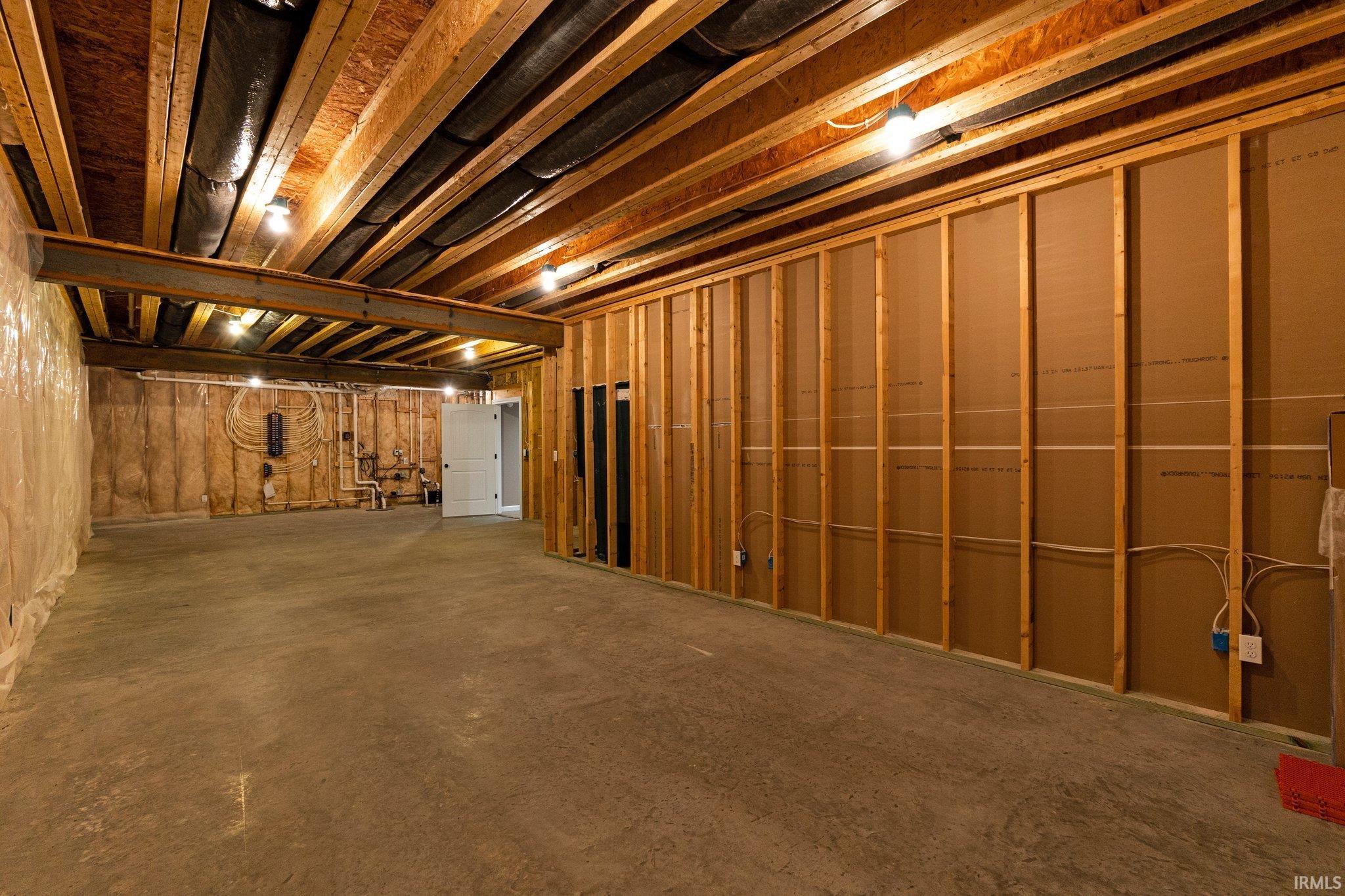 Fort Wayne, Indiana, 46825-7408, United States, 4 Bedrooms Bedrooms, ,5 BathroomsBathrooms,Residential,For Sale,1975267