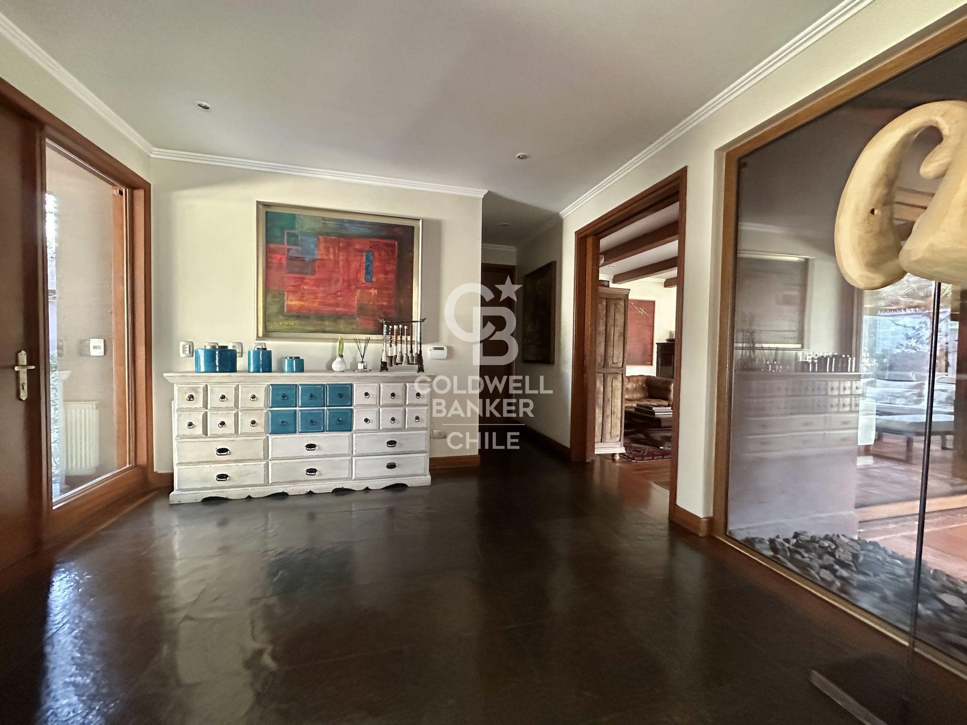 Lo Barnechea, Chile, 6 Bedrooms Bedrooms, ,5 BathroomsBathrooms,Residential,For Sale,1903645