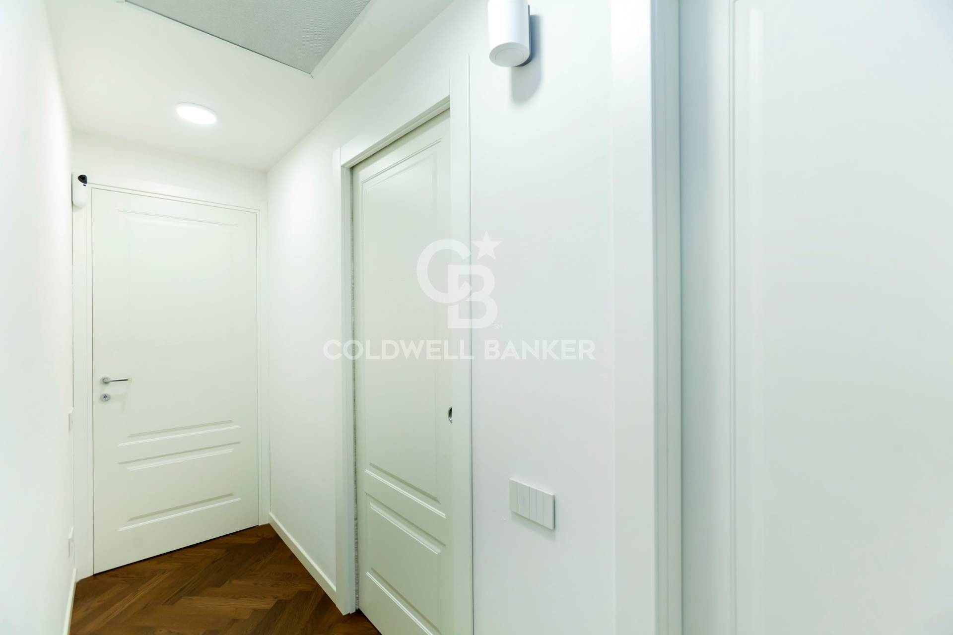 Roma, Roma, 00100, IT, 2 Bedrooms Bedrooms, ,2 BathroomsBathrooms,Residential,For Sale,1868220