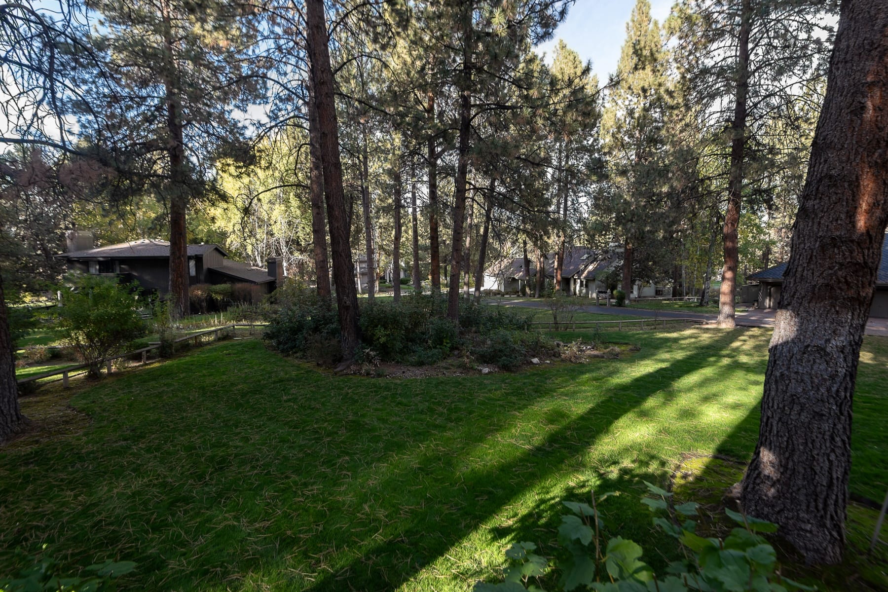  60630 Thunderbird Bend, OR 97702 - 物件實景