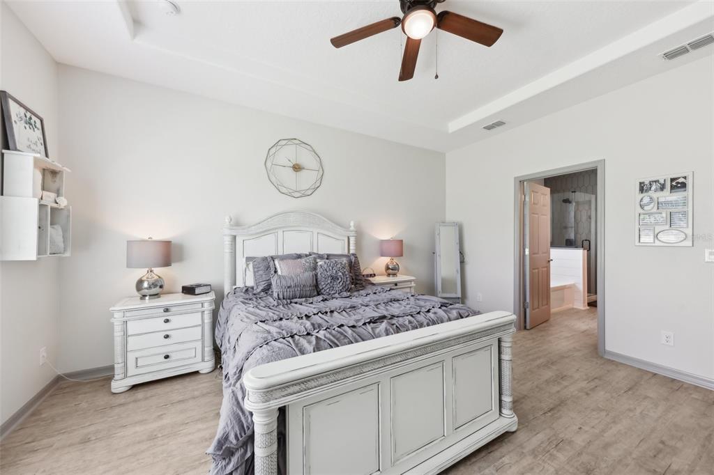 Clermont, Florida, 34711, United States, 5 Bedrooms Bedrooms, ,3 BathroomsBathrooms,Residential,For Sale,1840376
