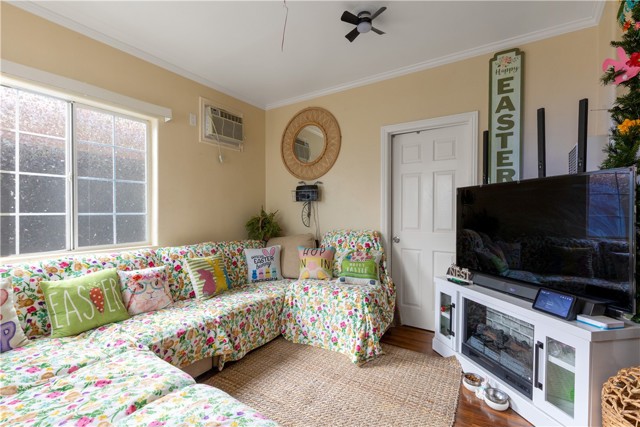 Long Beach, California, 90806, United States, 5 Bedrooms Bedrooms, ,Residential,For Sale,1780666