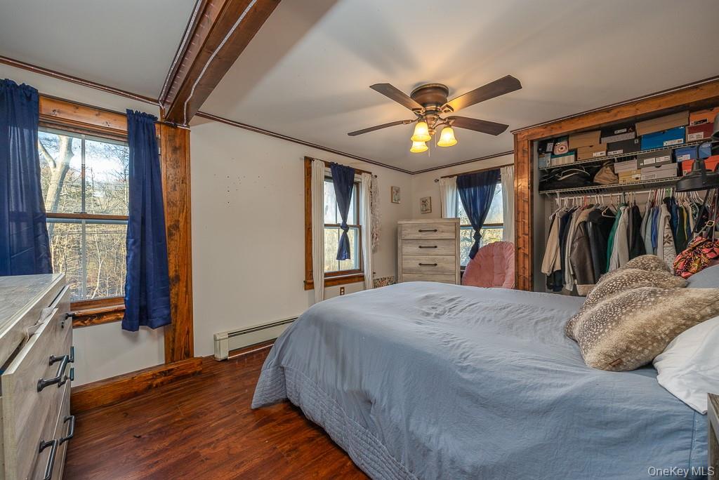 Wallkill, New York, 12589, United States, 4 Bedrooms Bedrooms, ,2 BathroomsBathrooms,Residential,For Sale,1998063