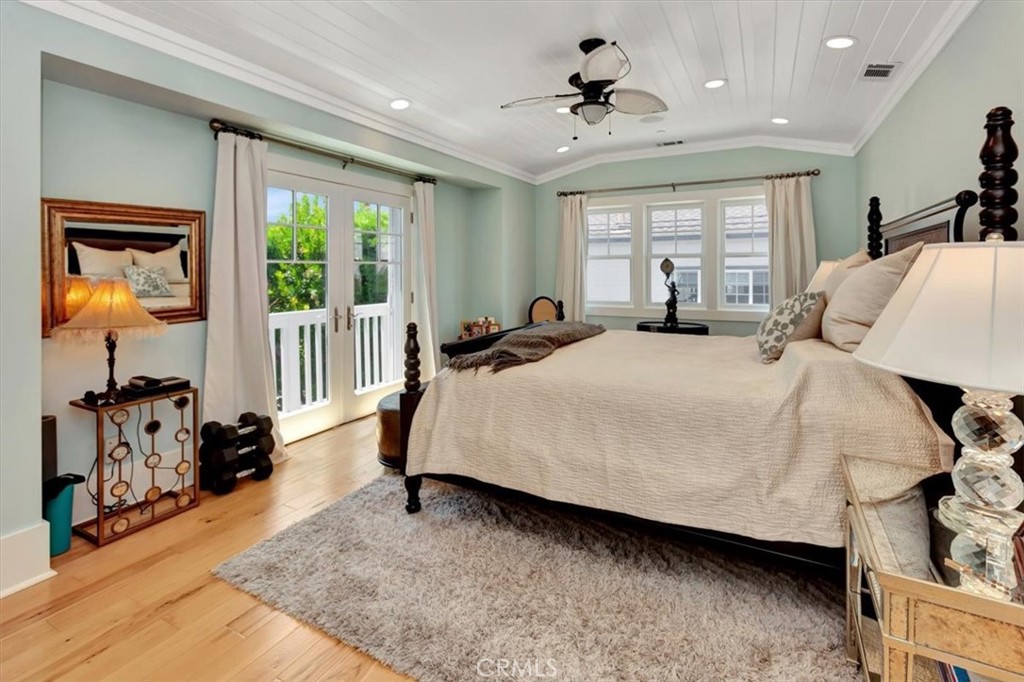 Long Beach, California, 90803, United States, 5 Bedrooms Bedrooms, ,4 BathroomsBathrooms,Residential,For Sale,1916985