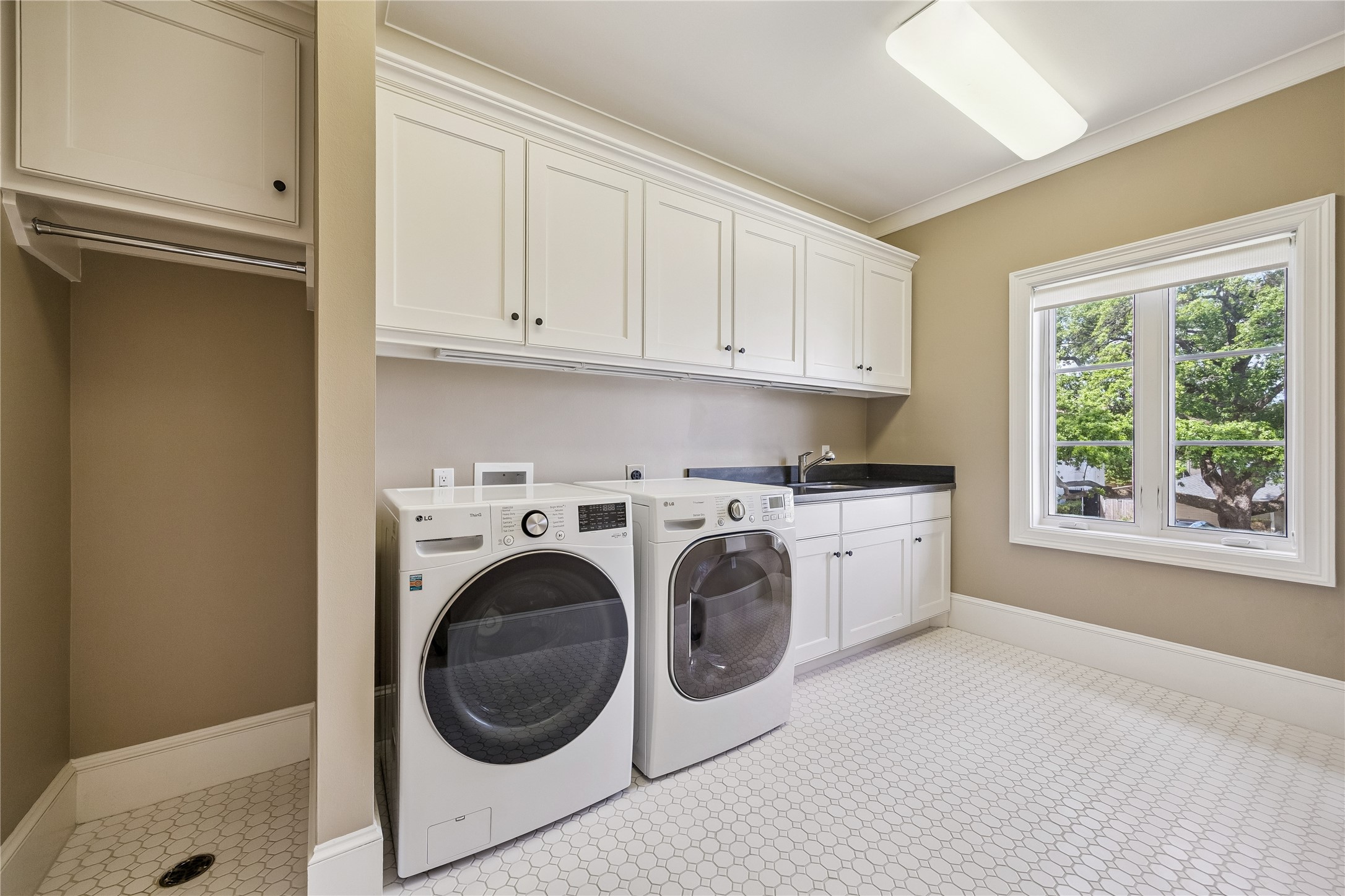  4005 Piping Rock Lane - 物件實景