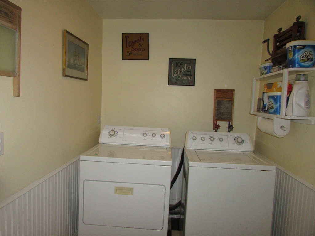 Attleboro, Massachusetts, 02703, United States, 5 Bedrooms Bedrooms, ,2 BathroomsBathrooms,Residential,For Sale,1983996