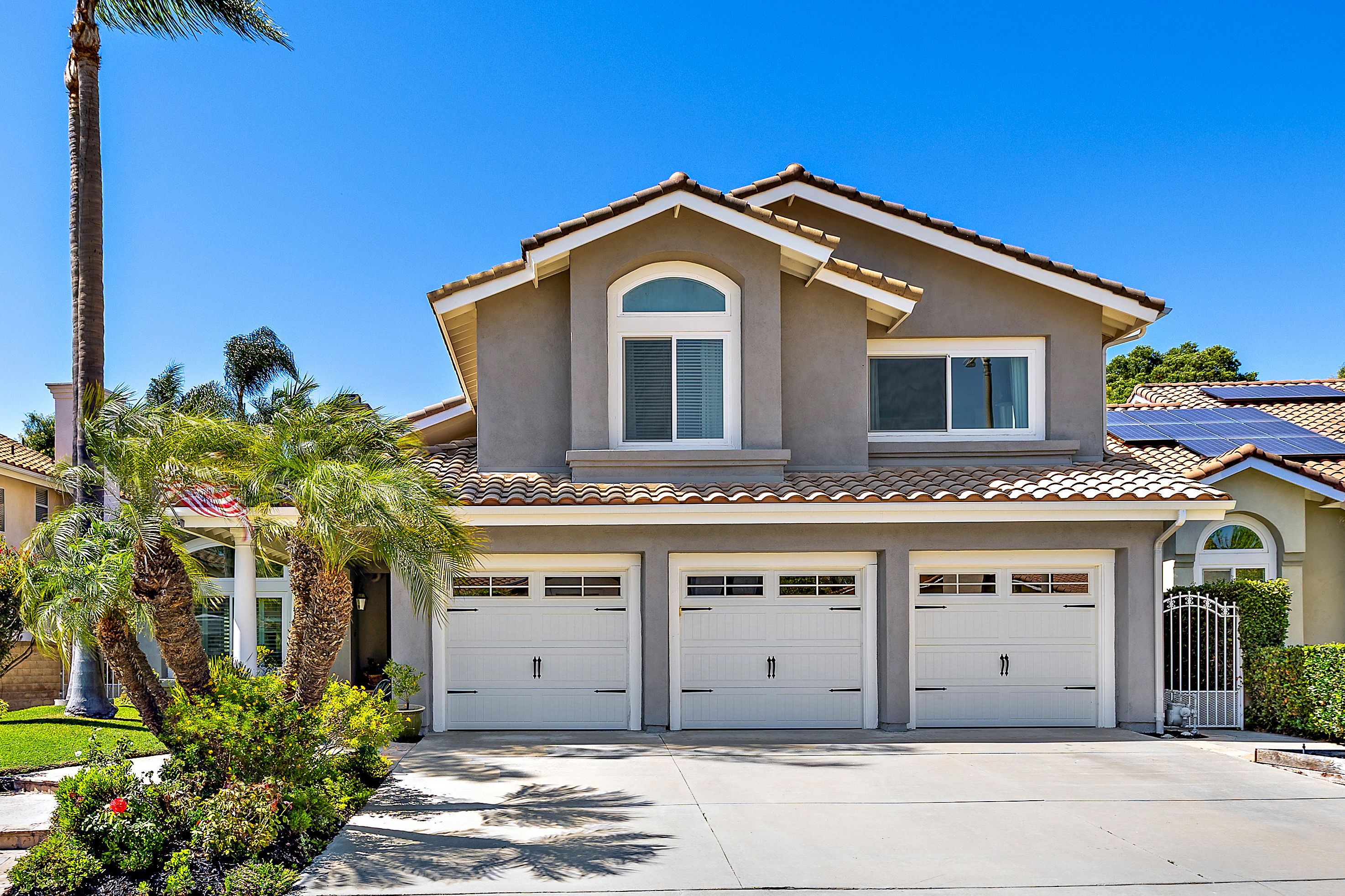Laguna Hills, CA 92653