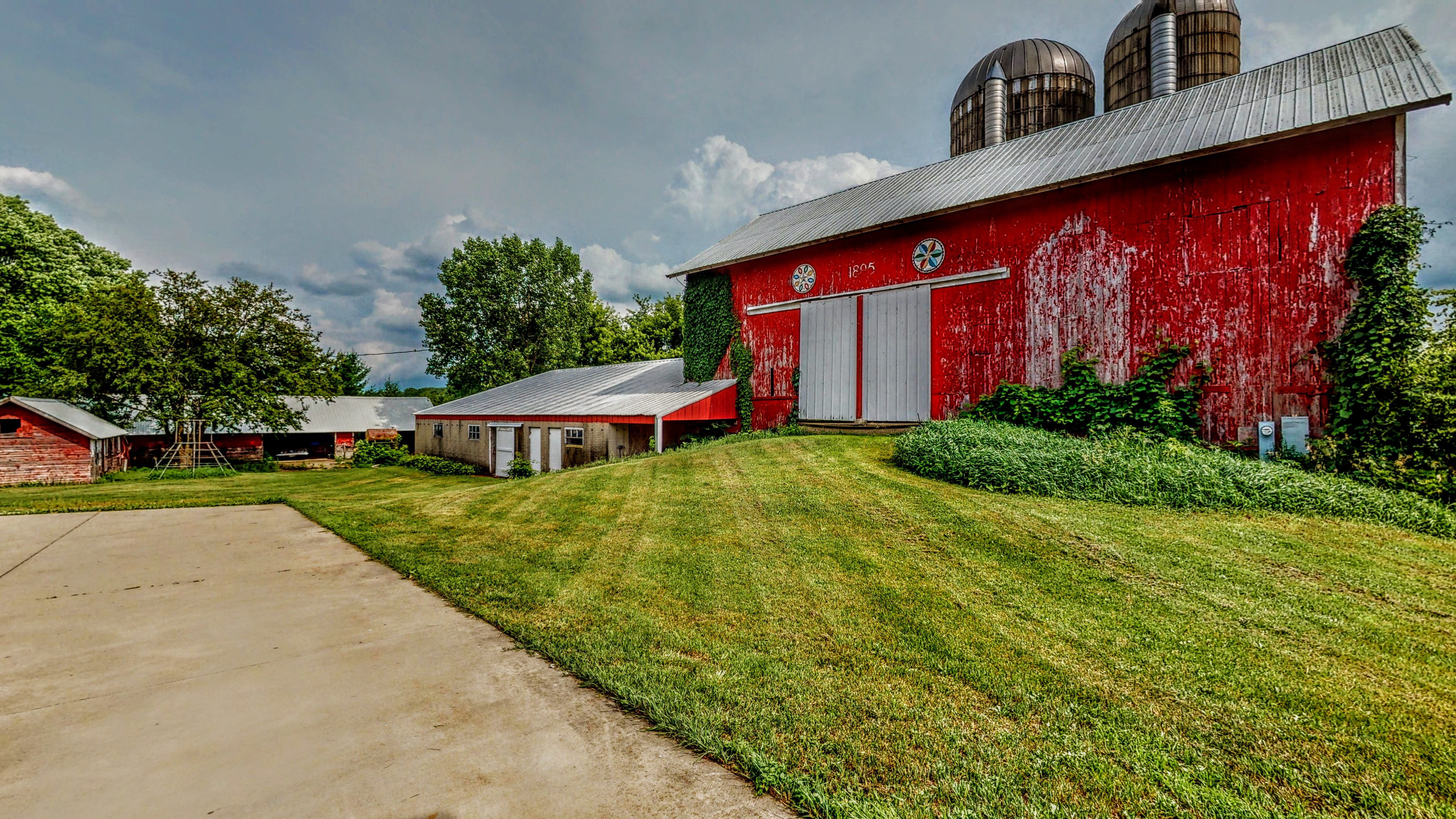 Milford, Wisconsin, 53551, United States, 4 Bedrooms Bedrooms, ,2 BathroomsBathrooms,Residential,For Sale,1889532