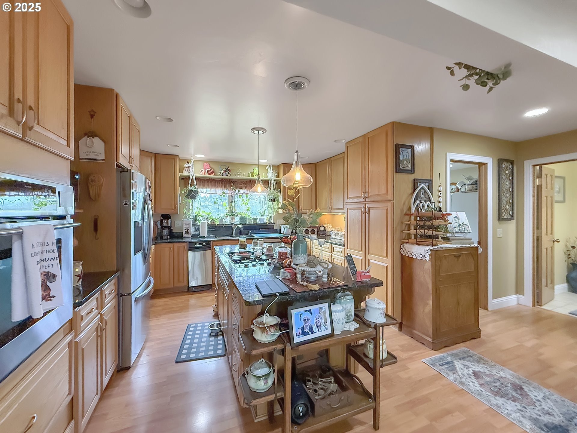 Brookings, Oregon, 97415, United States, 3 Bedrooms Bedrooms, ,3 BathroomsBathrooms,Residential,For Sale,1983879