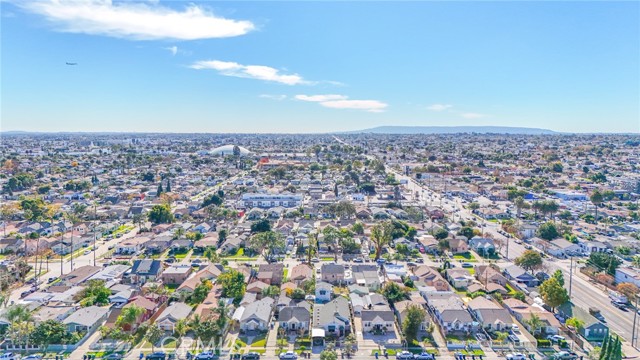 Los Angeles, California, 90044, United States, 2 Bedrooms Bedrooms, ,1 BathroomBathrooms,Residential,For Sale,2002532