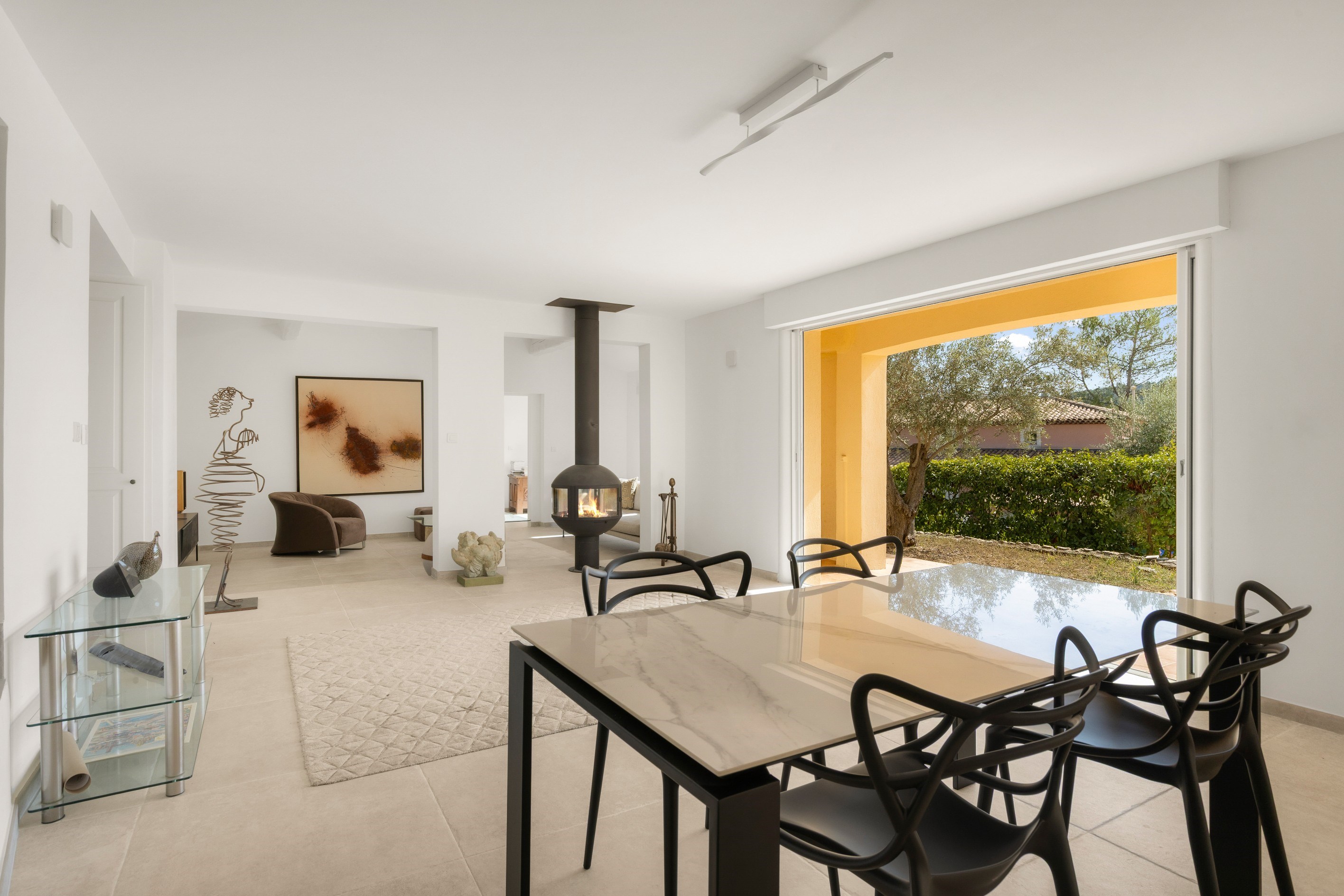  Beautiful Provençal Villa in a Private and Confidential Estate in Biot - 物件實景