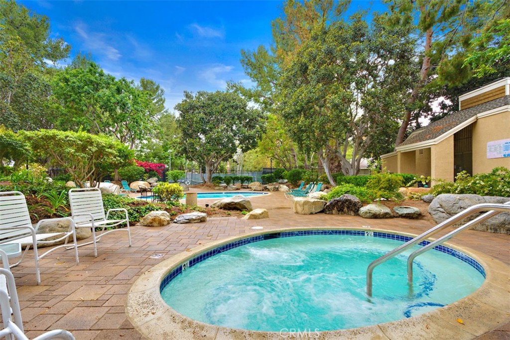 Irvine, California, 92620, United States, 1 Bedroom Bedrooms, ,2 BathroomsBathrooms,Residential,For Sale,1906882