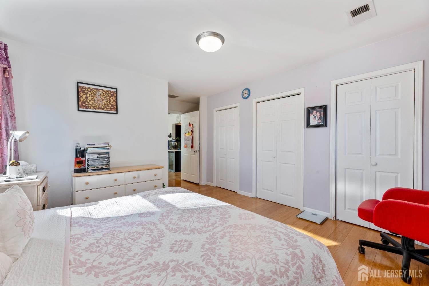 Edison, New Jersey, 08817, United States, 3 Bedrooms Bedrooms, ,2 BathroomsBathrooms,Residential,For Sale,2010060