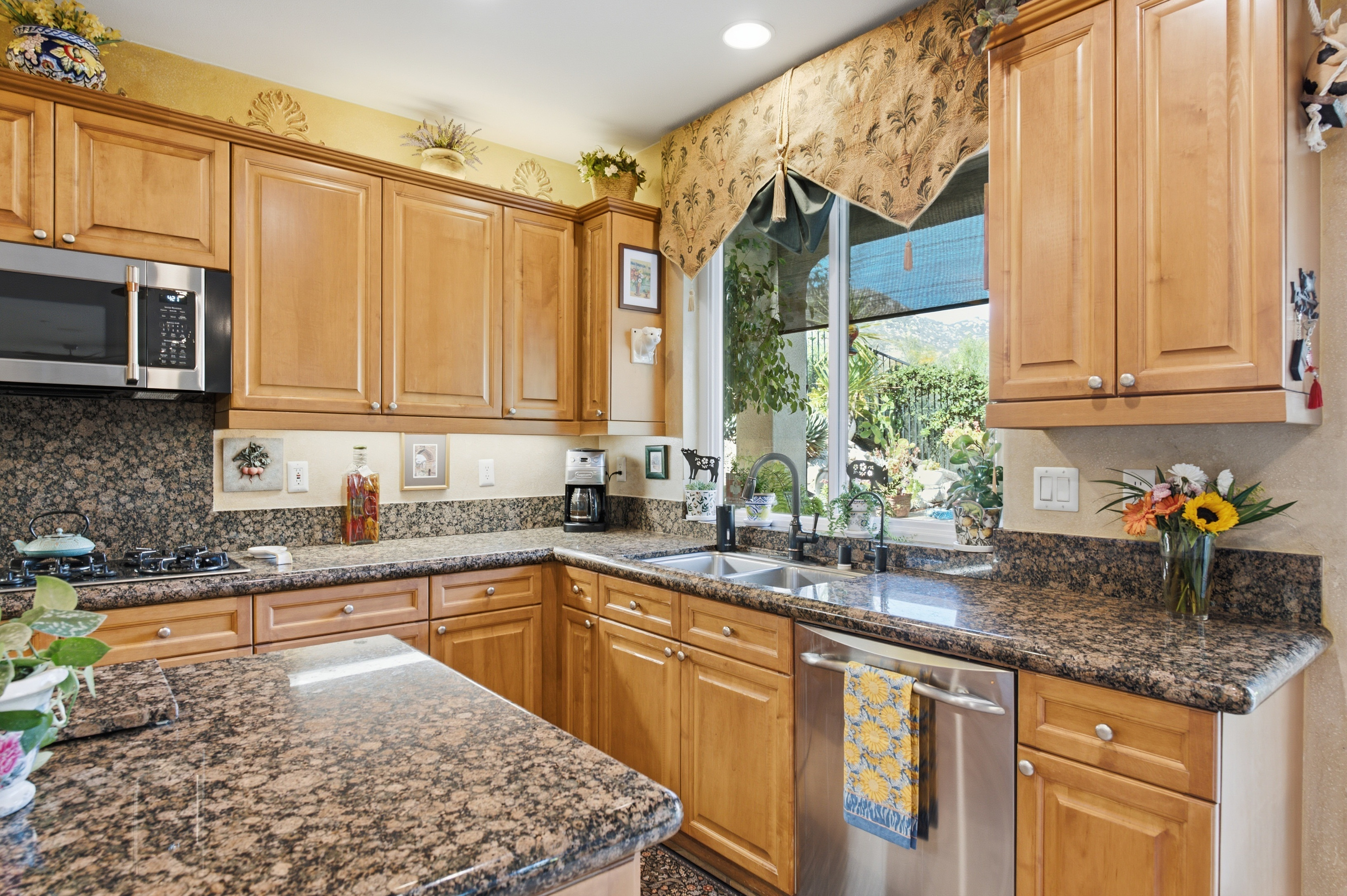  3320 Wild Oak Lane, Escondido, CA 92027 - 物件實景