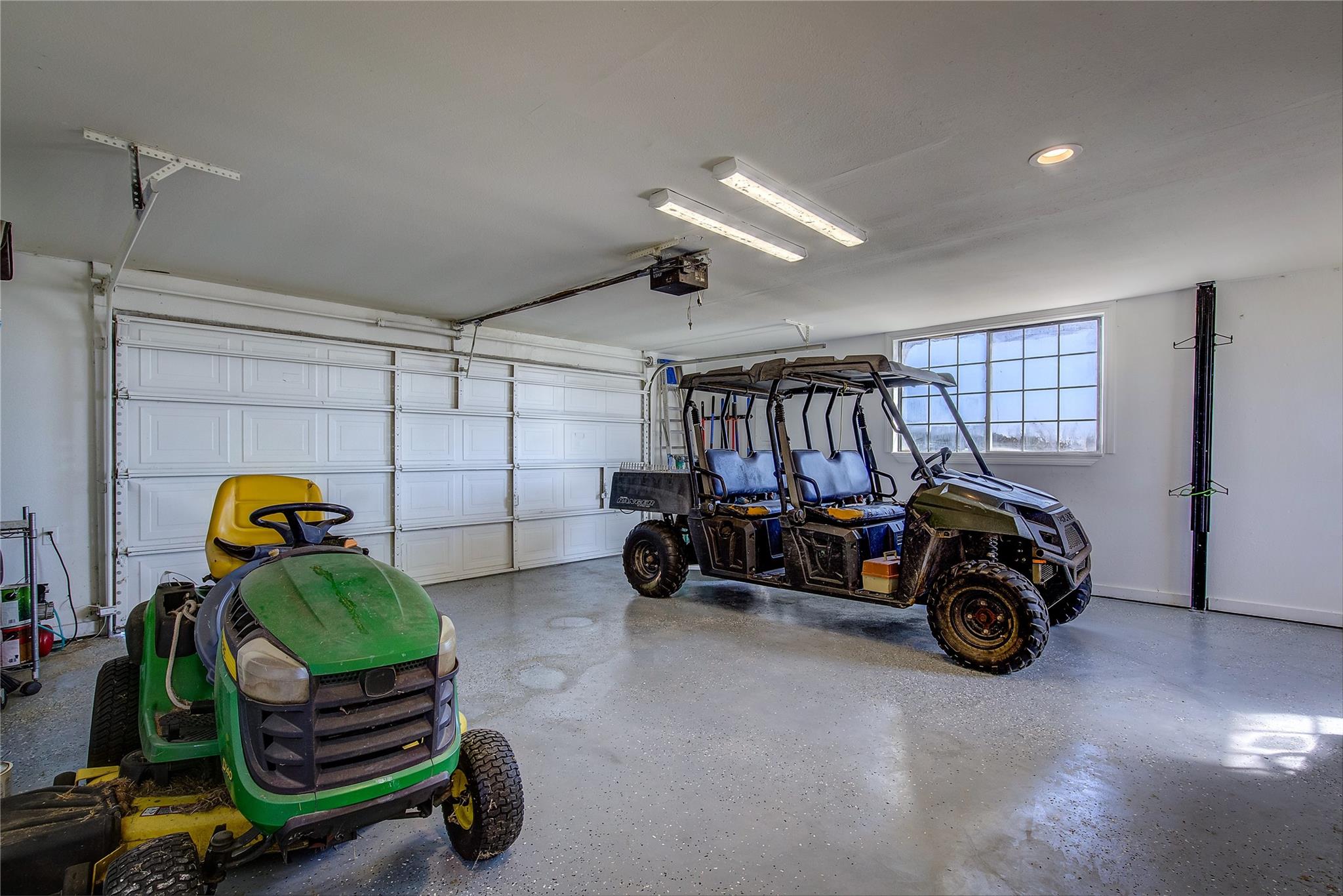 Sulphur Springs, Texas, 75482, United States, 5 Bedrooms Bedrooms, ,6 BathroomsBathrooms,Residential,For Sale,1978308