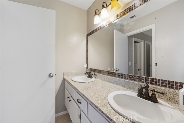 Moreno Valley, California, 92557, United States, 4 Bedrooms Bedrooms, ,3 BathroomsBathrooms,Residential,For Sale,1978485