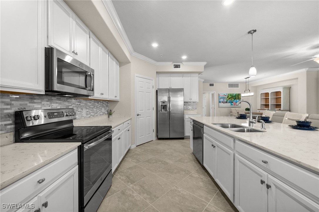 Bonita Springs, Florida, 34135, United States, 3 Bedrooms Bedrooms, ,2 BathroomsBathrooms,Residential,For Sale,1870117