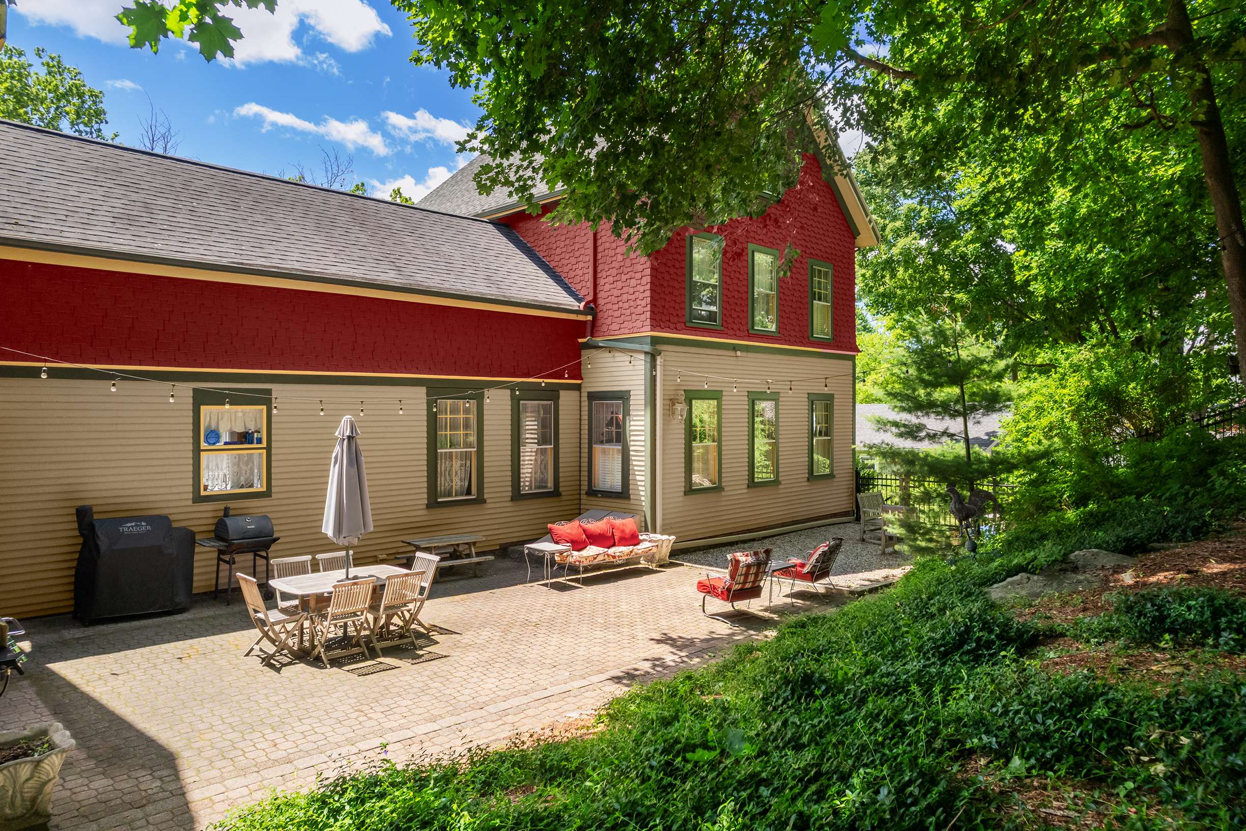  Grand New Englander with 2 Bedroom Apartment in York Village - 物件實景