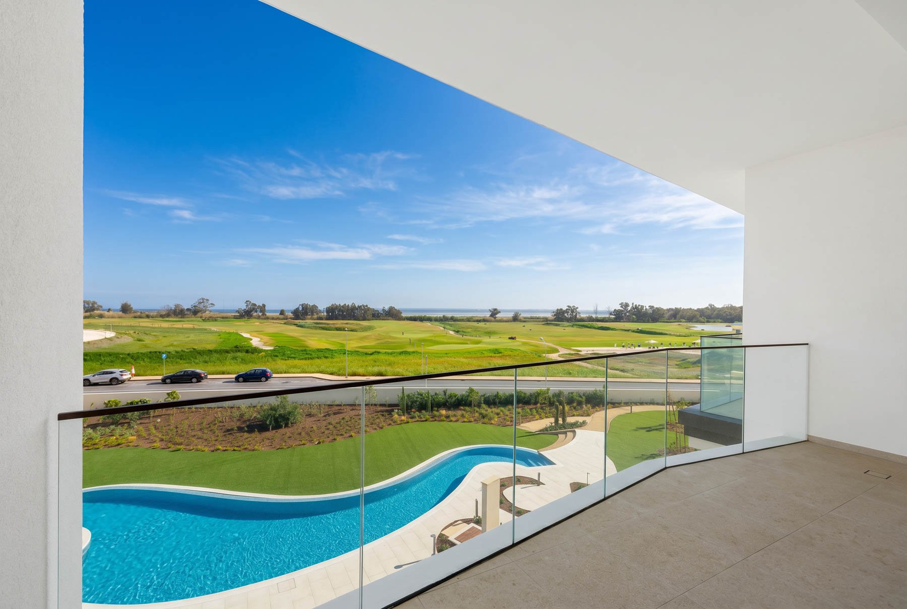  Brand-New 2-Bedroom Apartment with Golf-Course Views in Limassol Greens - 物件實景