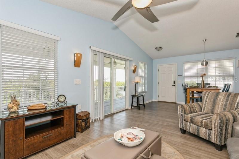 Tampa, Florida, 33615, United States, 3 Bedrooms Bedrooms, ,2 BathroomsBathrooms,Residential,For Sale,1857621