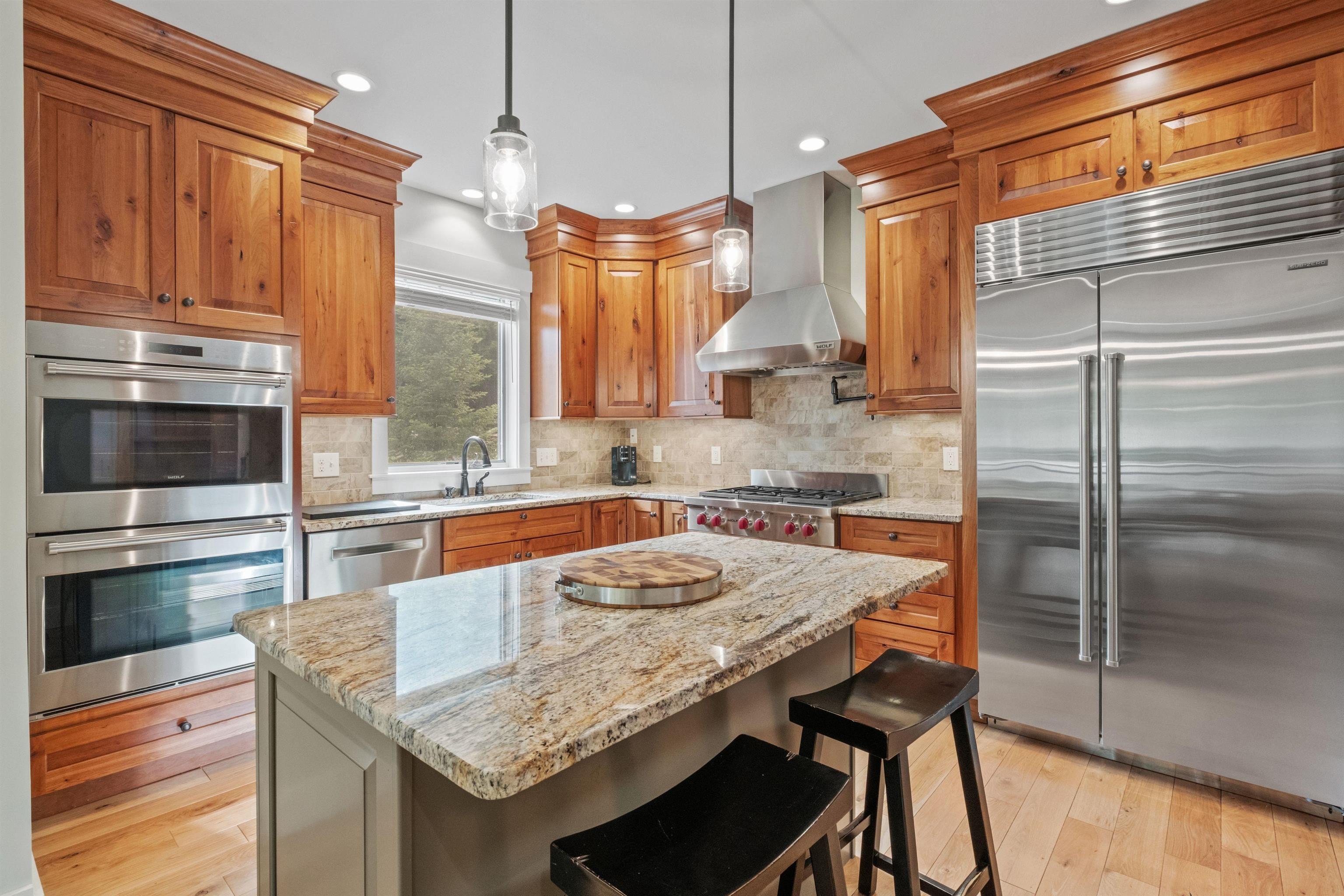 Lincoln, New Hampshire, 03251, United States, 5 Bedrooms Bedrooms, ,3 BathroomsBathrooms,Residential,For Sale,1981884