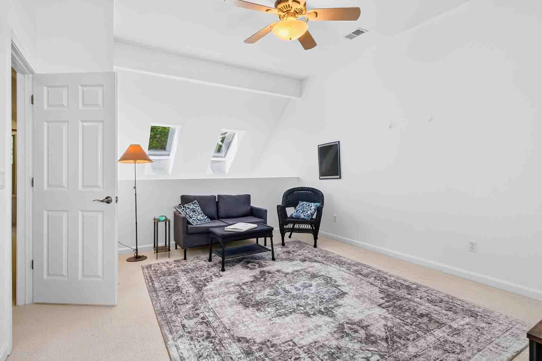  16 Gold Leaf Lane UNIT 16 - 物件實景