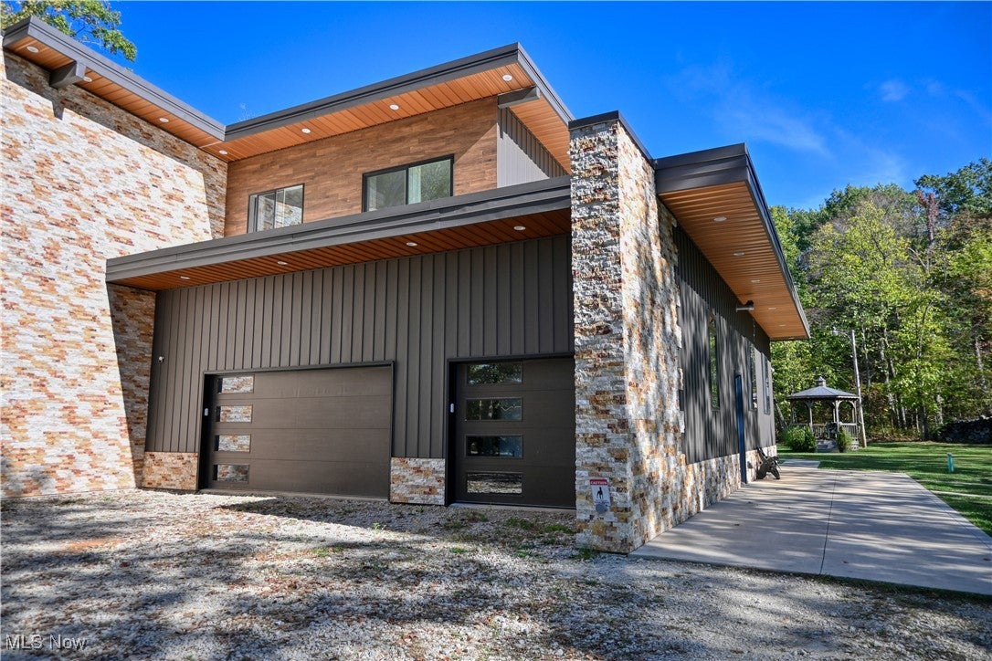 Medina, Ohio, 44256, United States, 5 Bedrooms Bedrooms, ,5 BathroomsBathrooms,Residential,For Sale,1976379