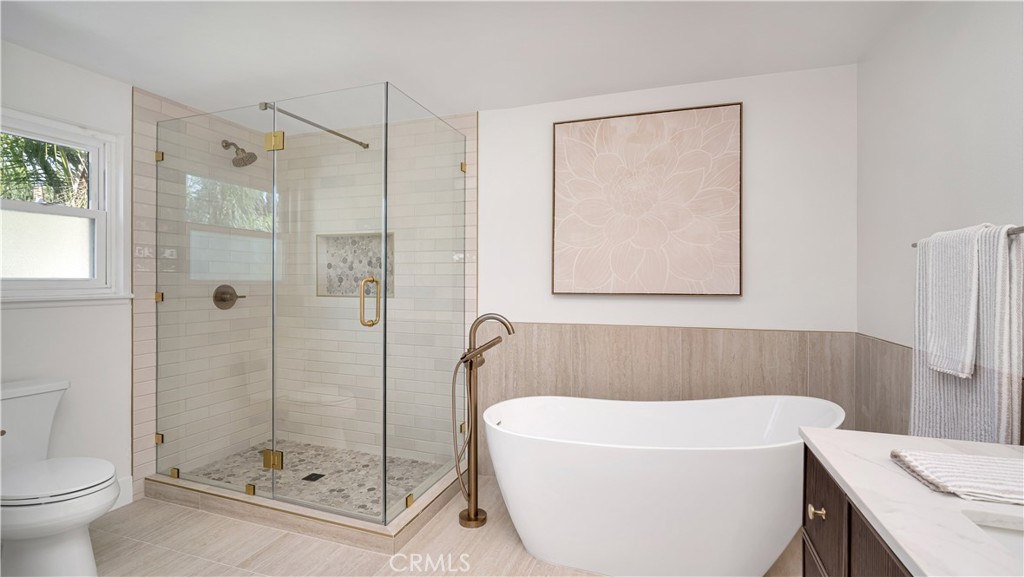 Lake Forest, California, 92630, United States, 4 Bedrooms Bedrooms, ,3 BathroomsBathrooms,Residential,For Sale,1987974