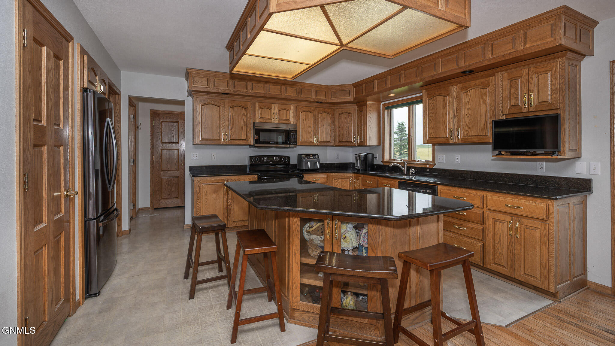 Center, North Dakota, 58530, United States, 4 Bedrooms Bedrooms, ,3 BathroomsBathrooms,Residential,For Sale,1982798