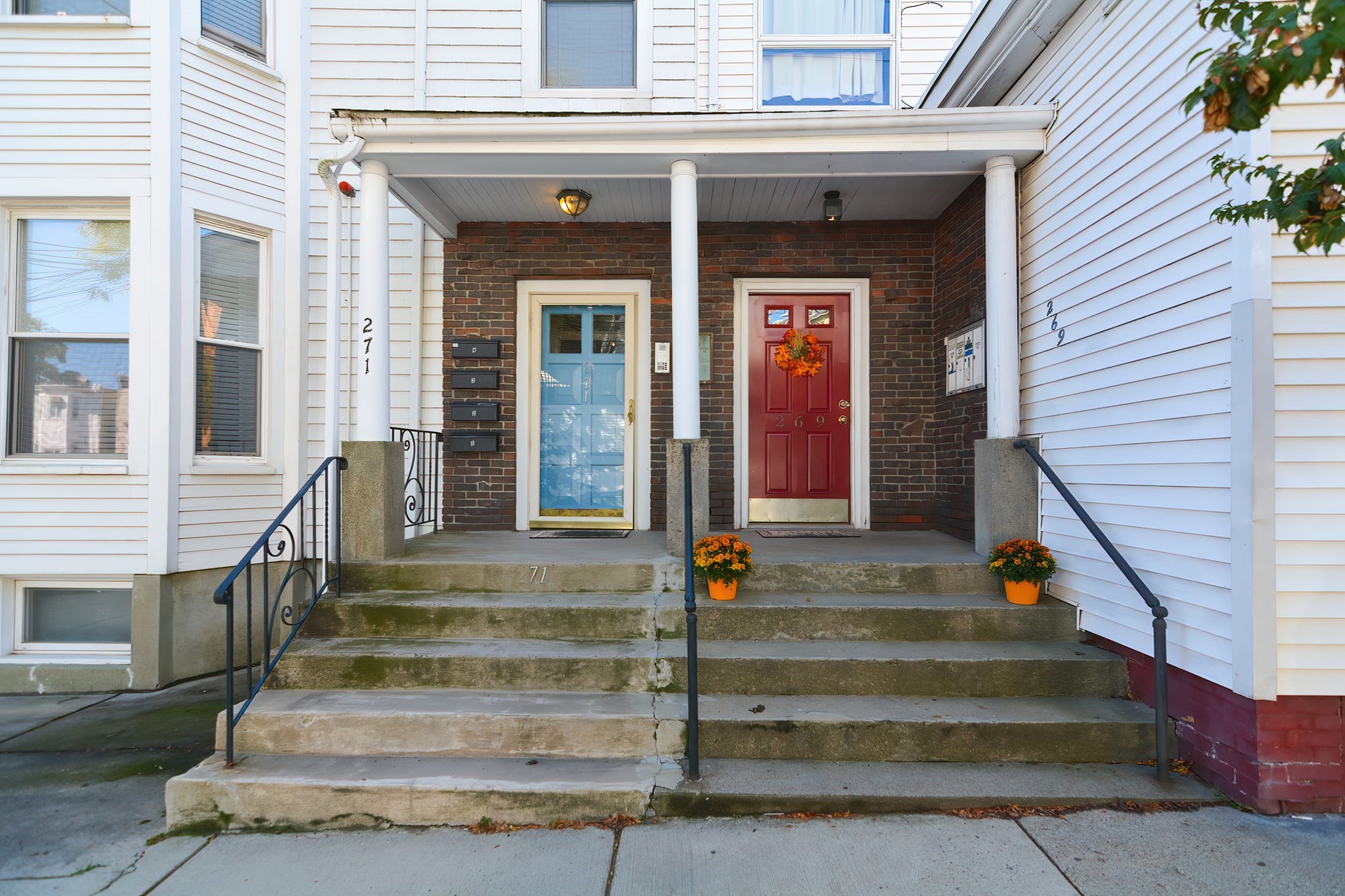 East Boston, Massachusetts, 02128, United States, 2 Bedrooms Bedrooms, ,1 BathroomBathrooms,Residential,For Sale,1938178
