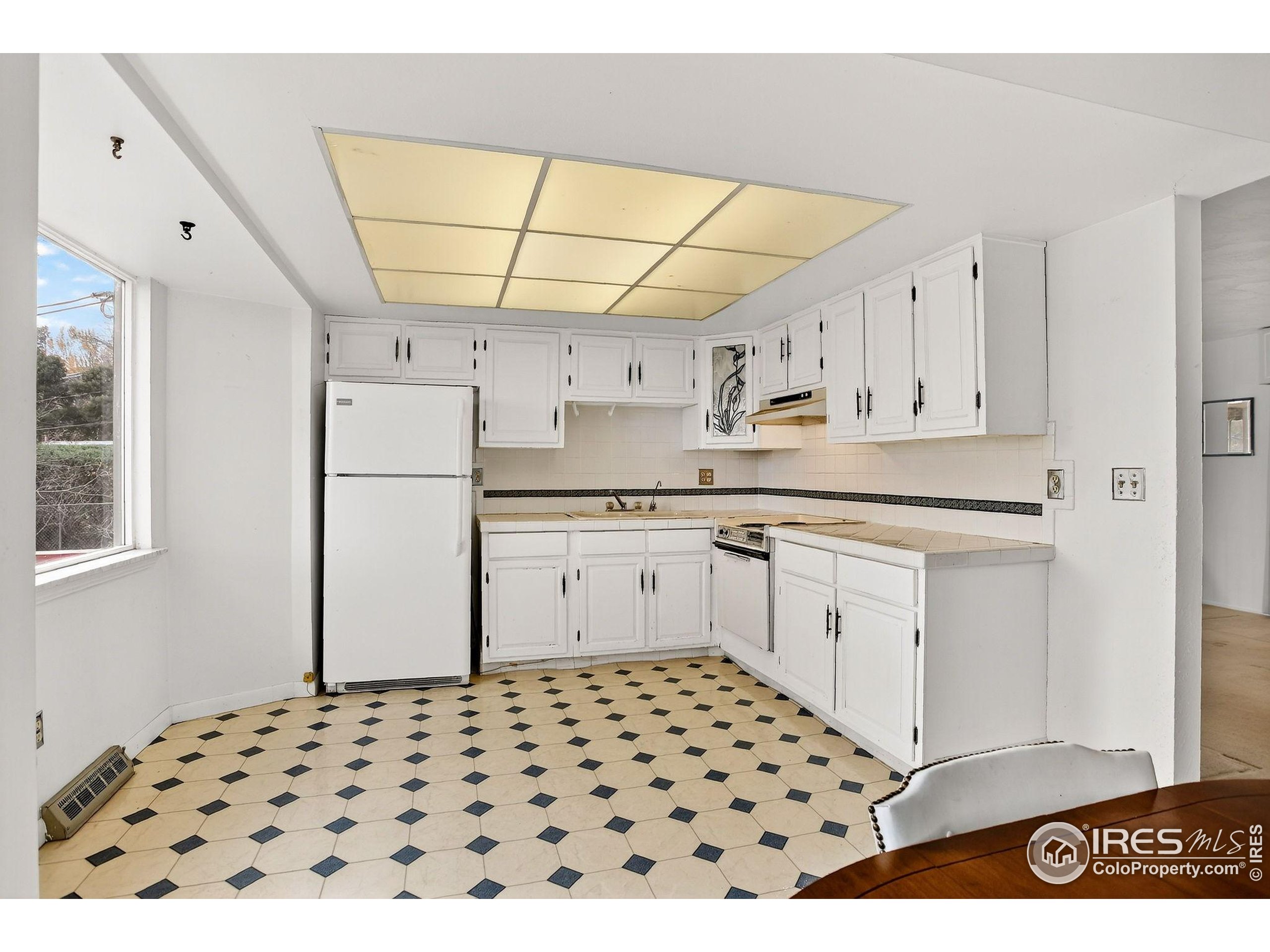 Boulder, Colorado, 80305, United States, 4 Bedrooms Bedrooms, ,1 BathroomBathrooms,Residential,For Sale,1989677