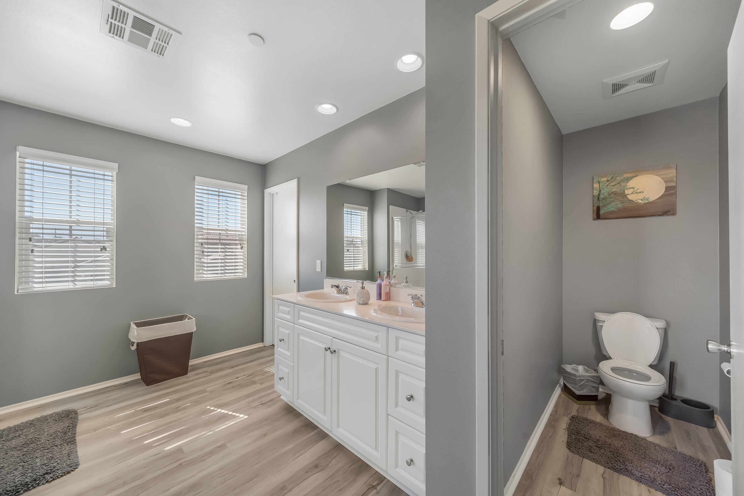 Coachella, California, 92236, United States, 5 Bedrooms Bedrooms, ,3 BathroomsBathrooms,Residential,For Sale,2009359