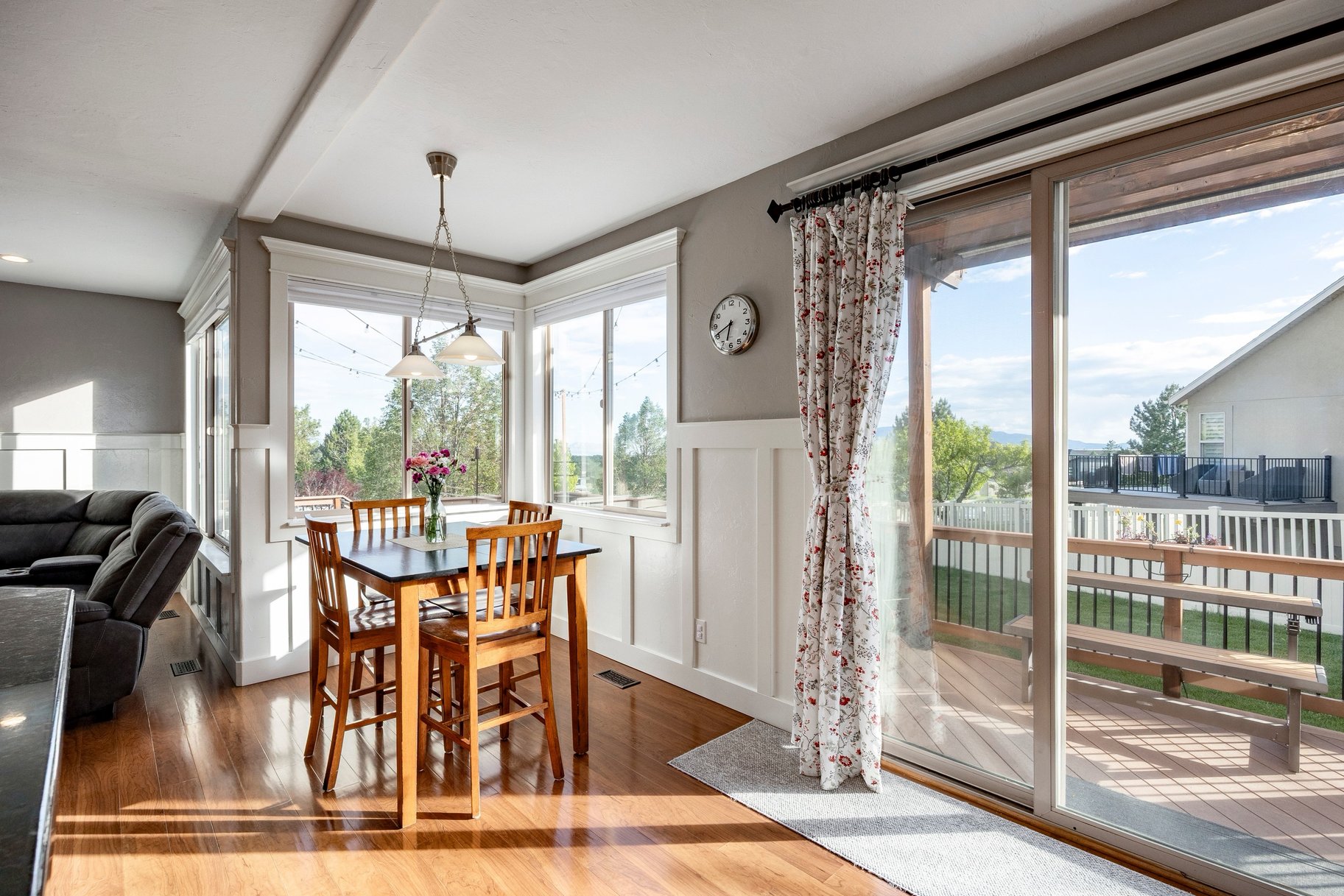  Family Home on Quiet Highland Cul-de-Sac with Incredible Views - 物件實景