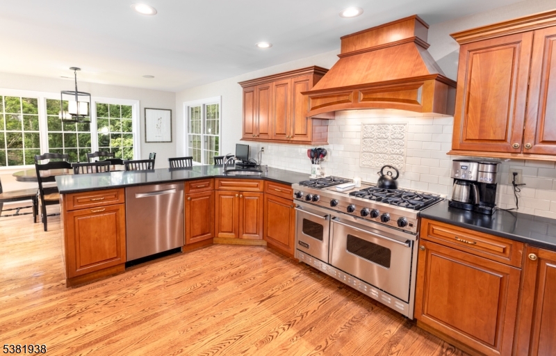 Chatham Boro, New Jersey, 07928, United States, 4 Bedrooms Bedrooms, ,3 BathroomsBathrooms,Residential,For Sale,1941071