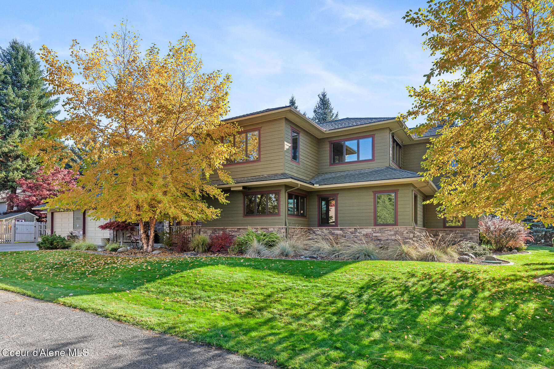 Hayden Lake, Idaho, 83835, United States, 4 Bedrooms Bedrooms, ,3 BathroomsBathrooms,Residential,For Sale,2007766