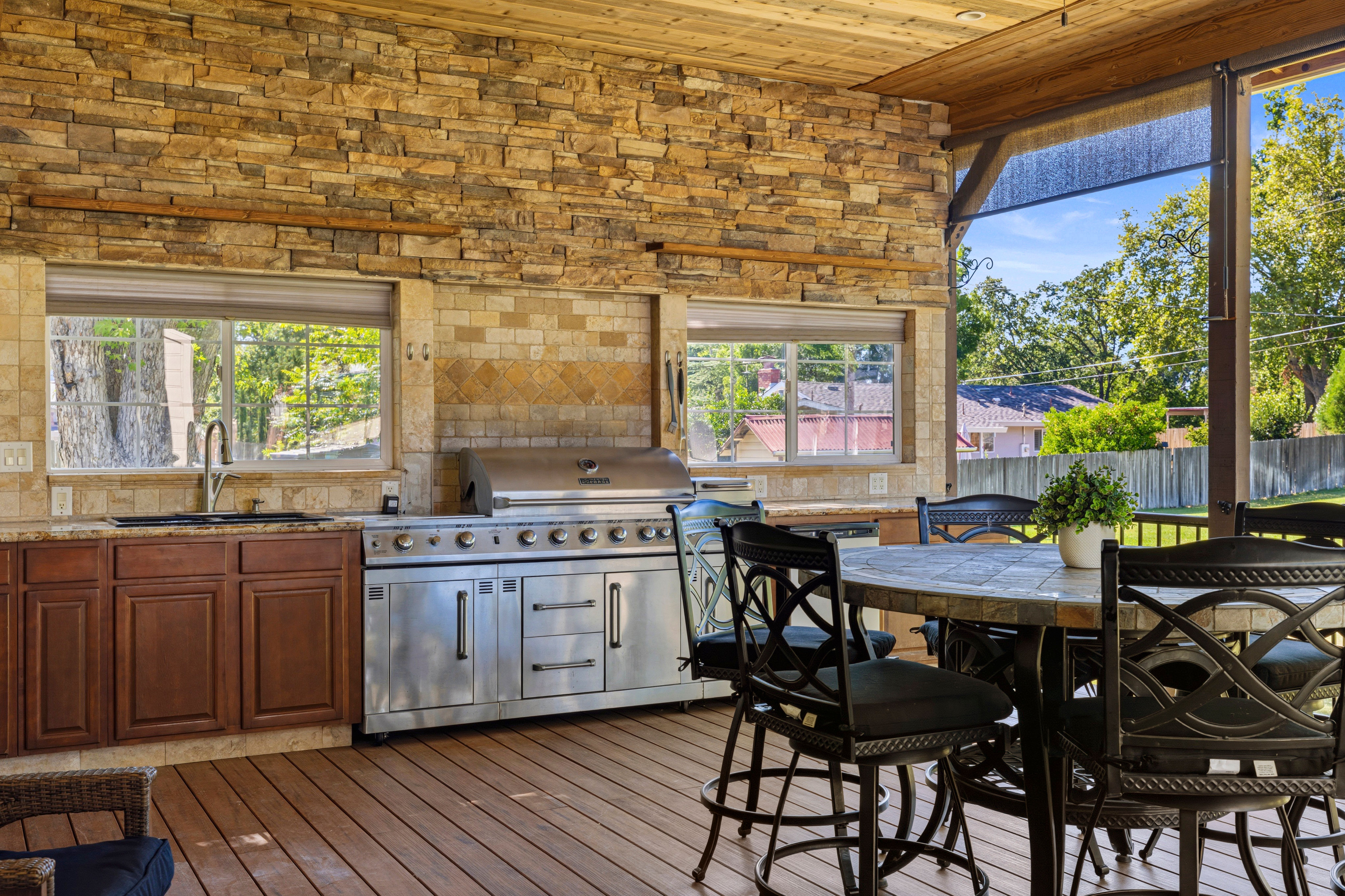  8723 Phoenix Avenue, Fair Oaks, CA 95628 - 物件實景